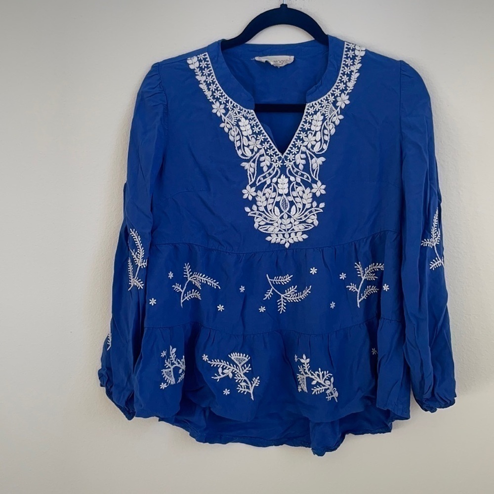 Anthropologie Luna Moon blue white embroidered hi low blouse S